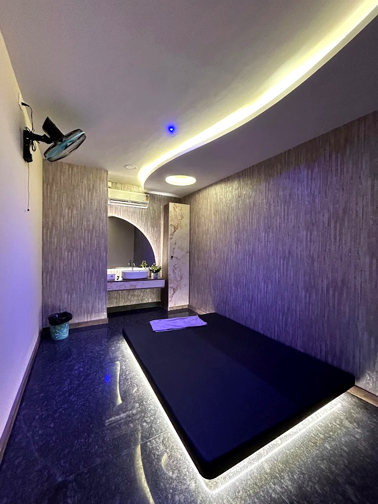 Relaxation room at Ira Spa